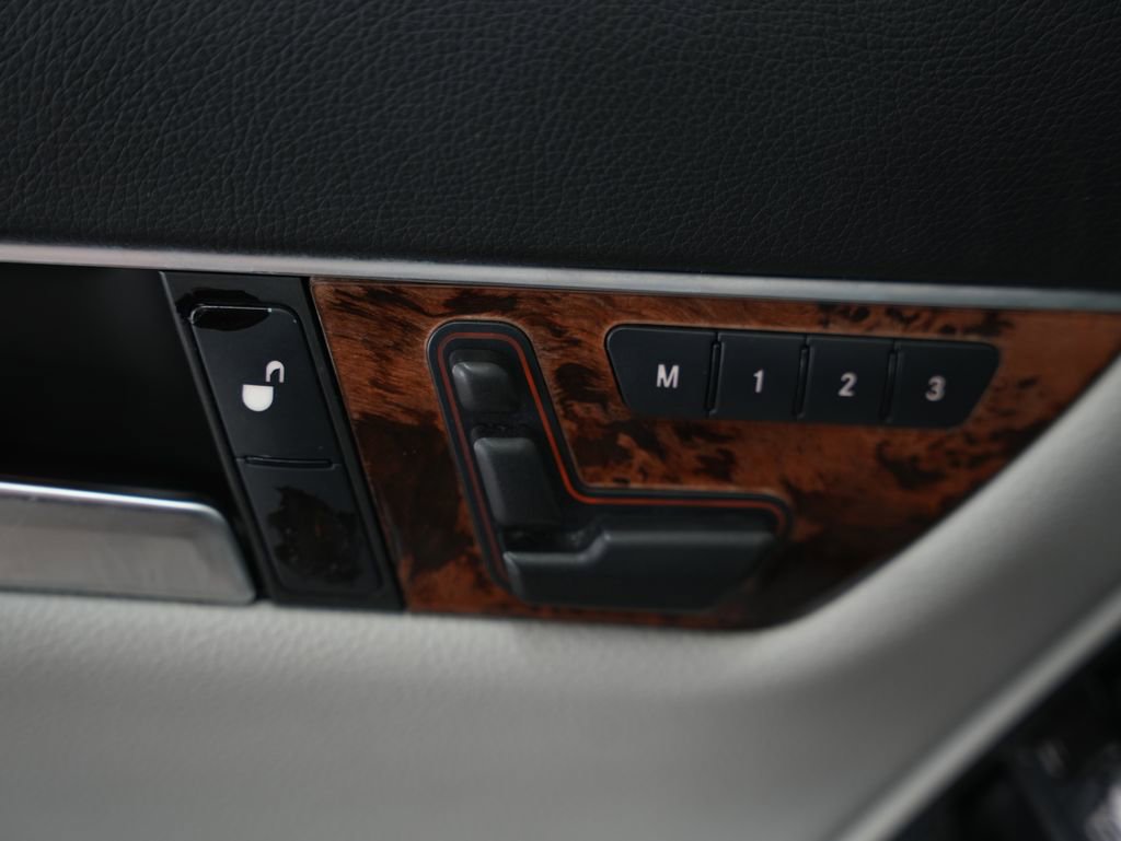 Used 2012 Mercedes-Benz C 300 4MATIC Sedan w/ Premium 1 Pkg image 39