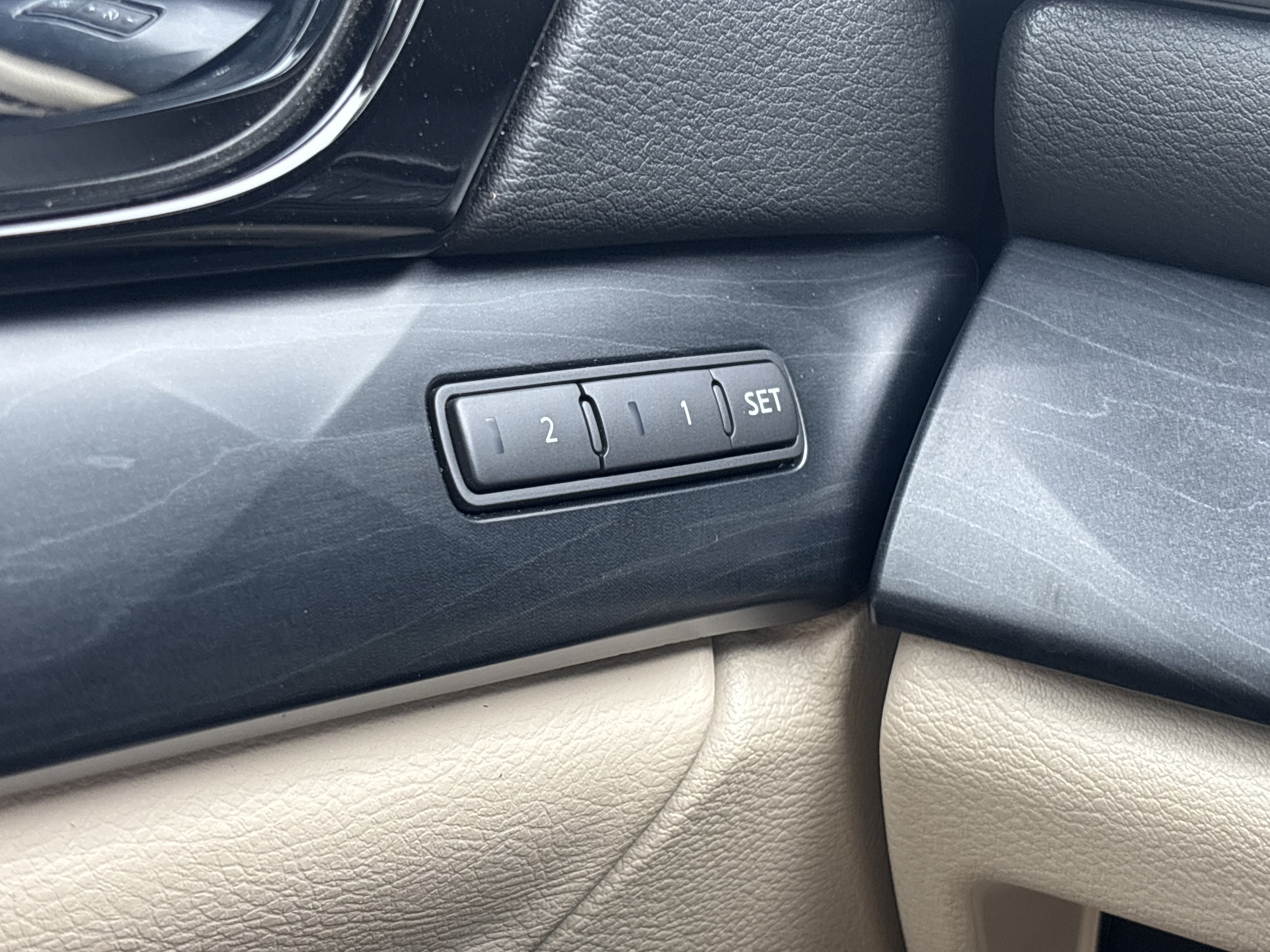 Used 2021 Nissan Maxima Platinum w/ Sport Mat Group FWD image 12