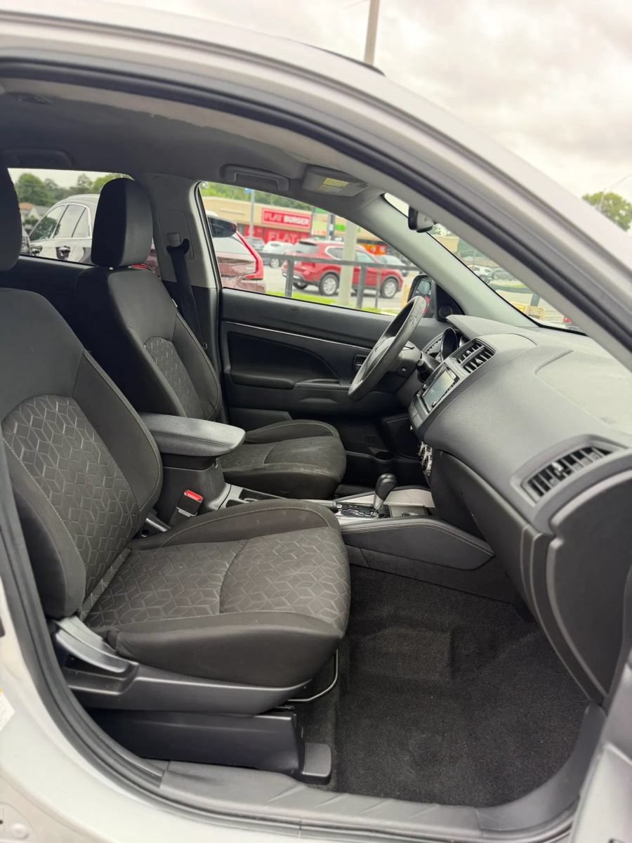 Used 2021 Mitsubishi Outlander Sport LE AWD/4WD image 13