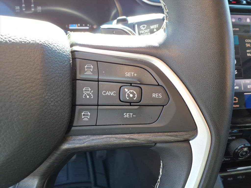 Used 2022 Jeep Grand Cherokee L Limited w/ Trailer Tow Group (B) image 20