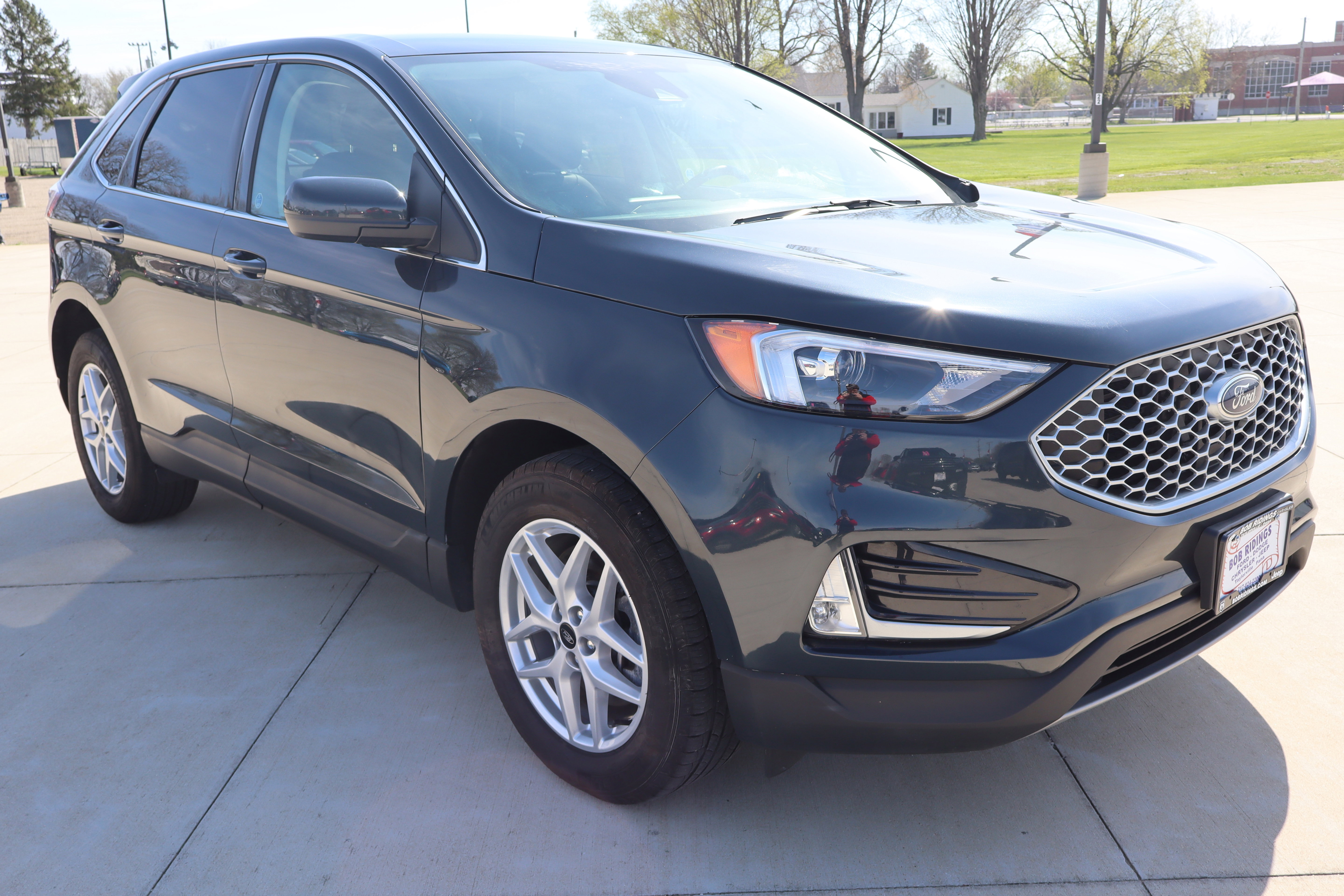 Used 2024 Ford Edge SEL w/ Convenience Package AWD/4WD image 4