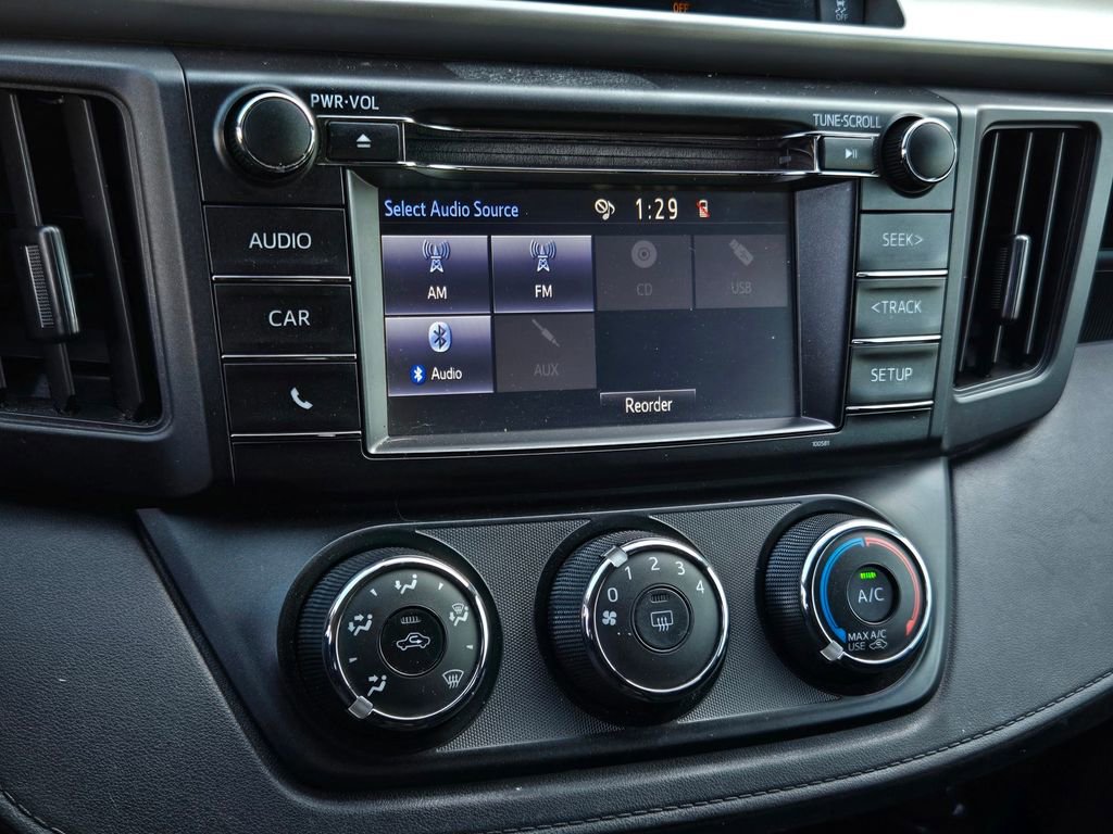 Used 2016 Toyota RAV4 LE image 15