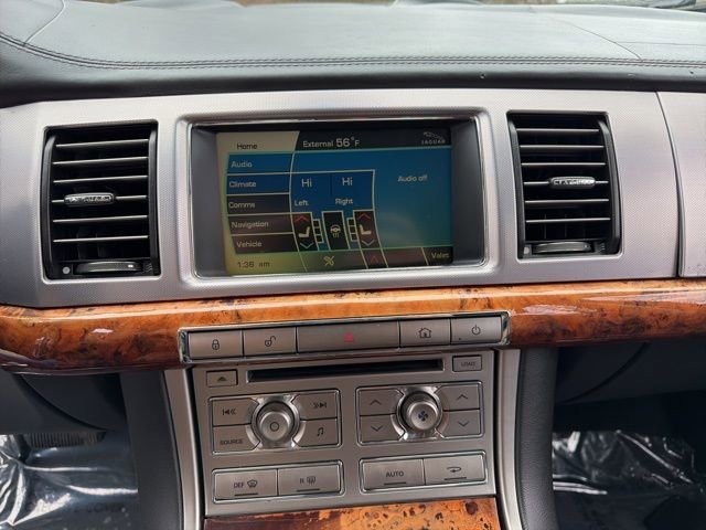 Used 2009 Jaguar XF Premium RWD image 13
