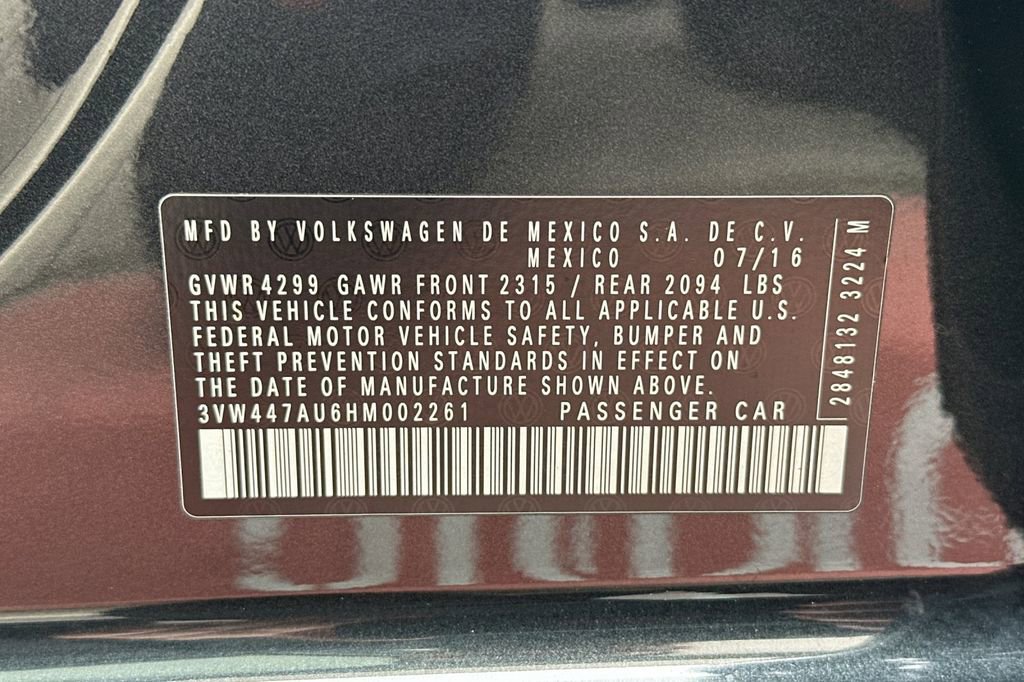 Used 2017 Volkswagen GTI SE FWD image 29