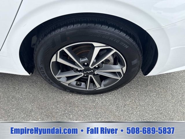 Used 2024 Kia Forte LXS FWD image 12