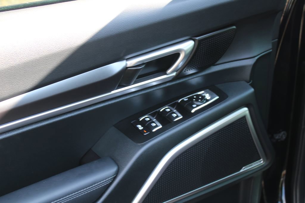 Used 2025 Kia Telluride S image 20