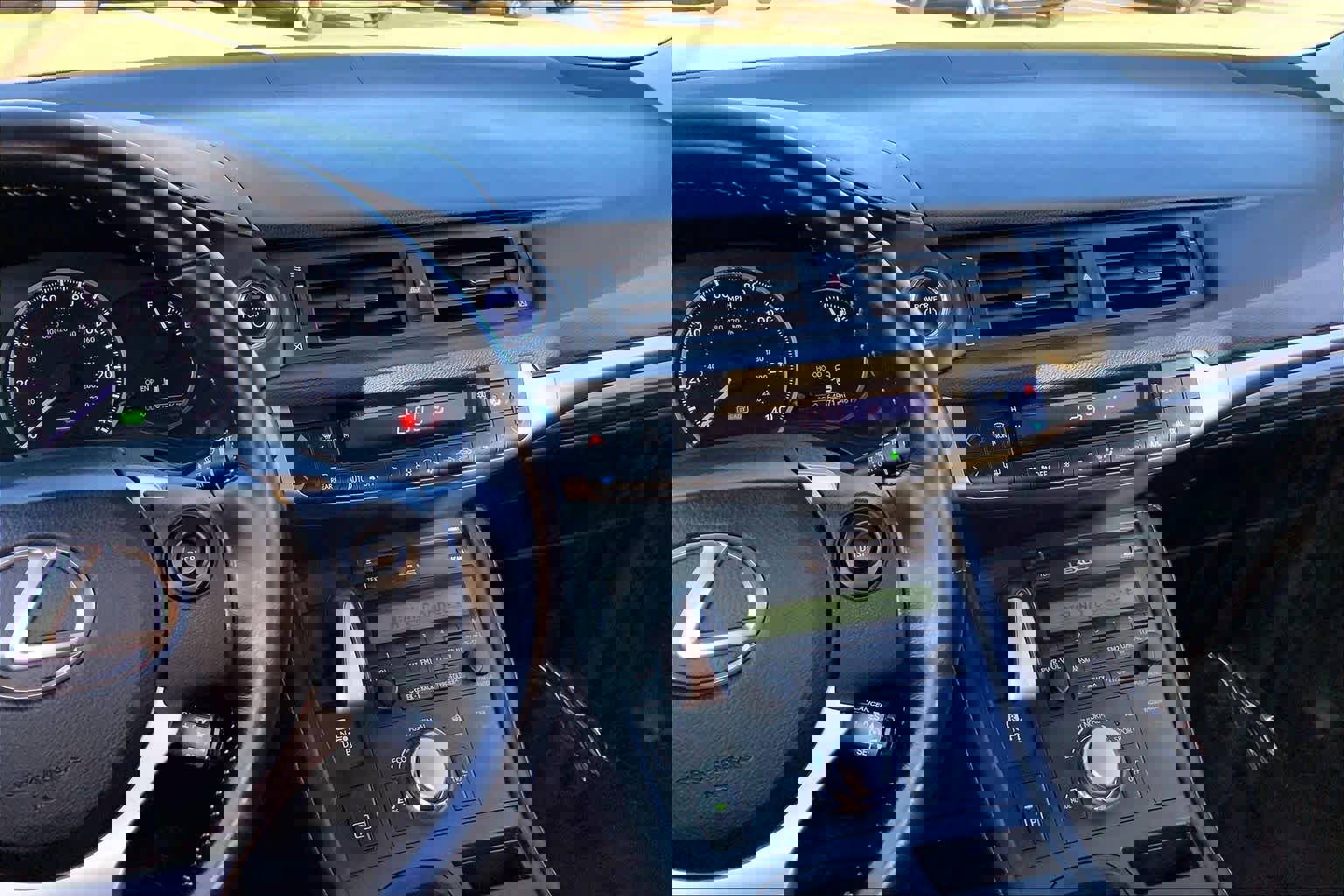 Used 2016 Lexus CT 200h image 6