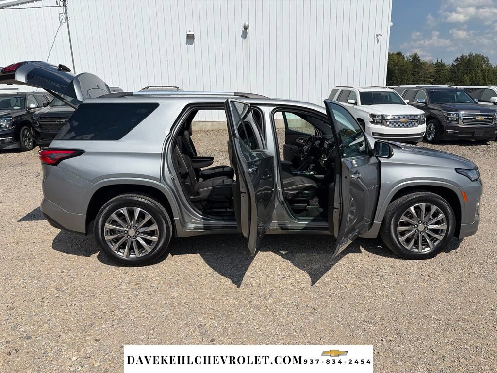 Used 2023 Chevrolet Traverse Premier AWD/4WD image 31