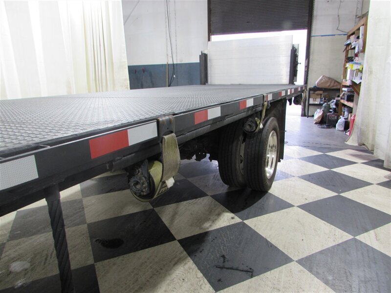 Used 2016 Ford F550 2WD Regular Cab Super Duty image 48