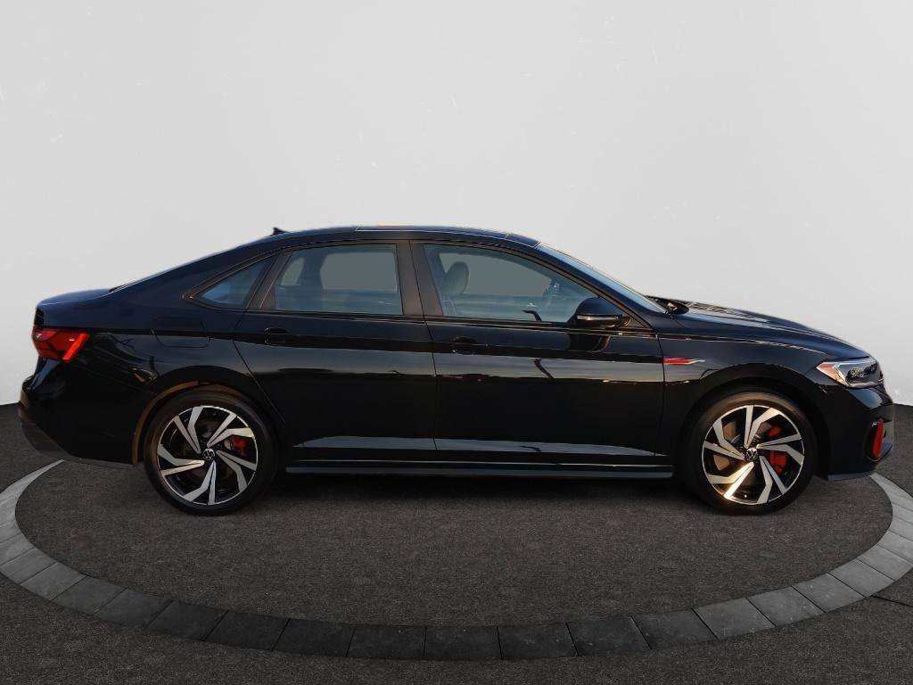 Used 2024 Volkswagen Jetta GLI Autobahn FWD image 8