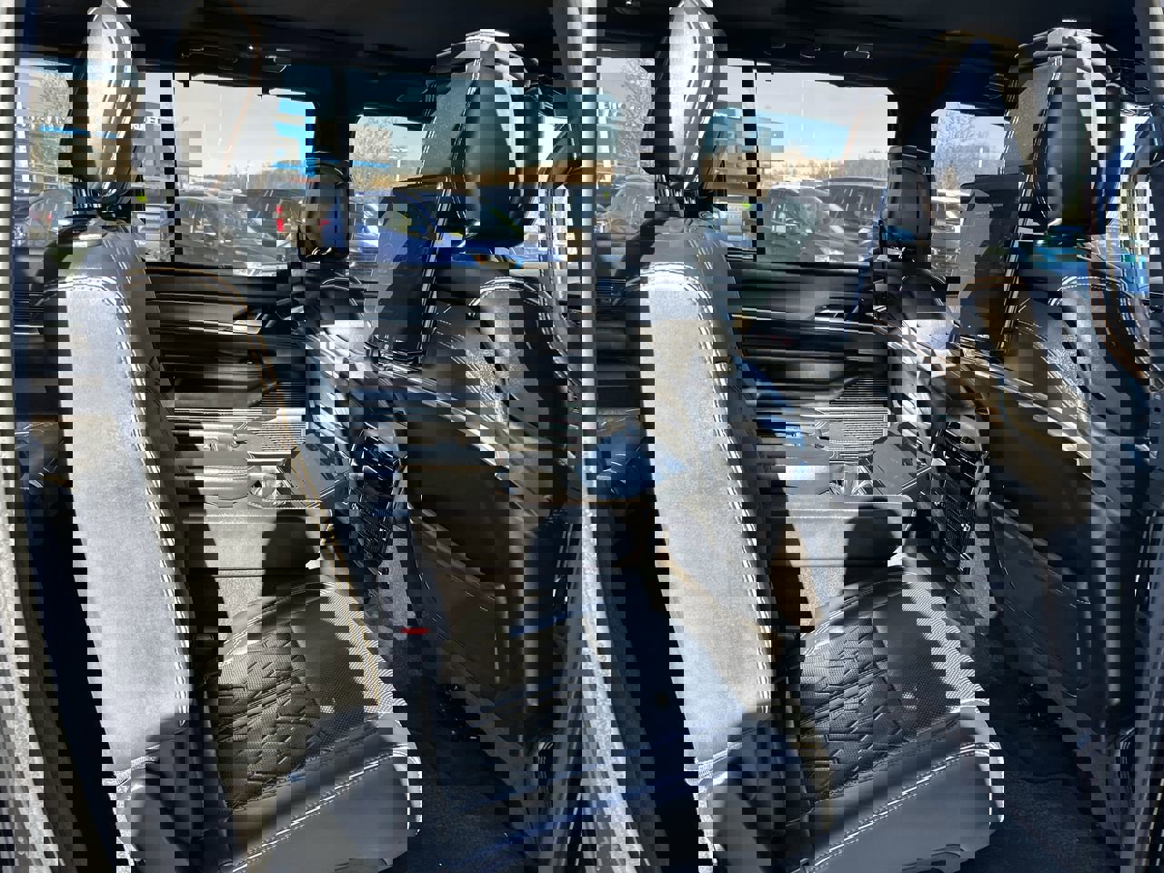 Used 2023 Jeep Grand Wagoneer L Series III w/ Rear Seat Video Group 1 image 17