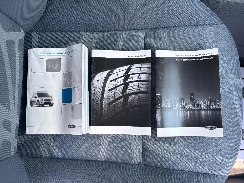 Used 2013 Ford Transit Connect XLT image 32