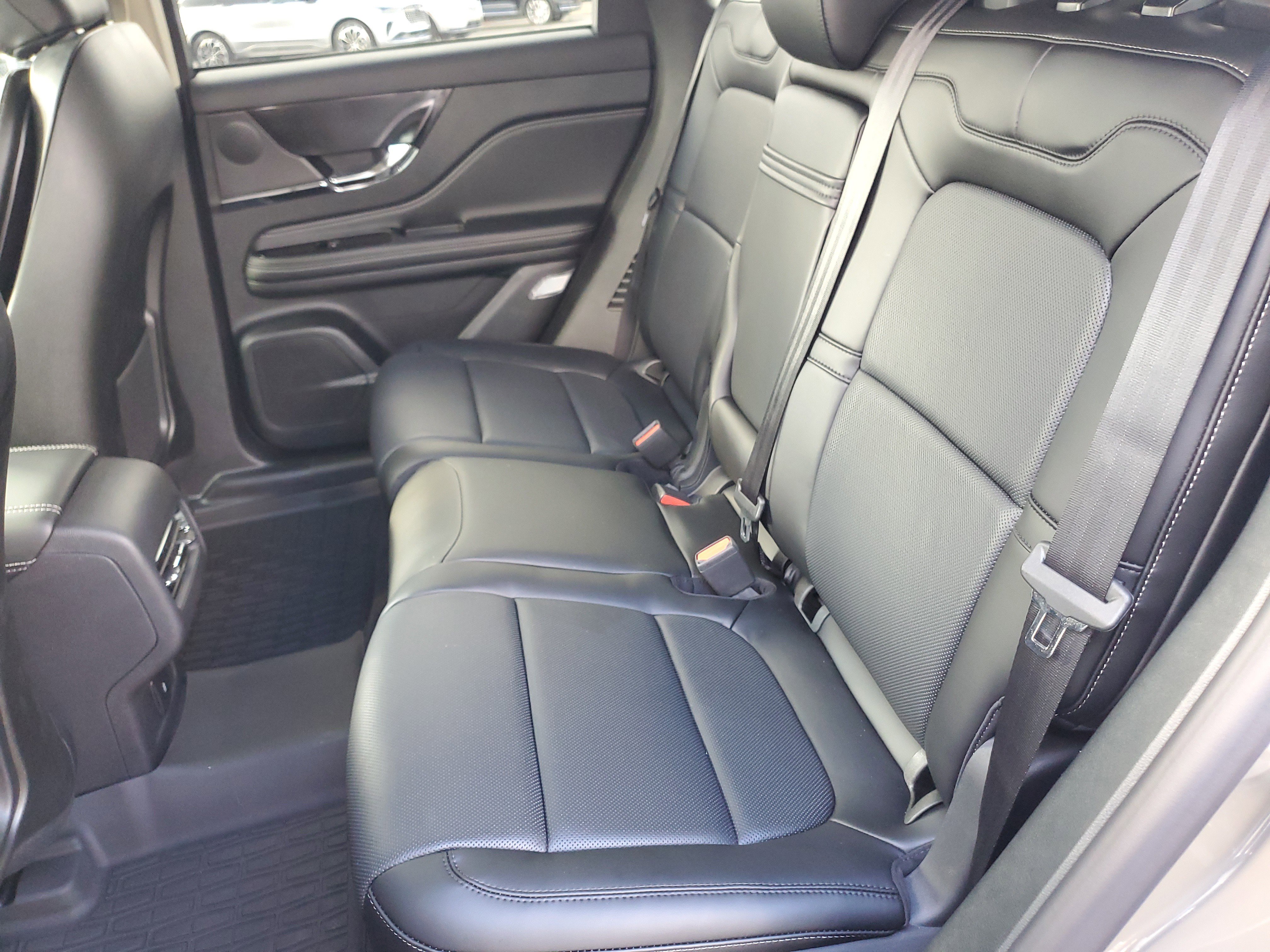 New 2025 Lincoln Corsair Grand Touring w/ Jet Appearance Package image 27