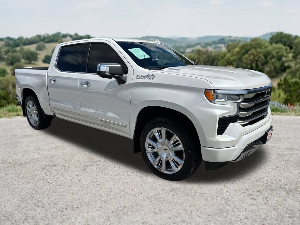 Used 2024 Chevrolet Silverado 1500 High Country w/ High Country Premium Package AWD/4WD image 1