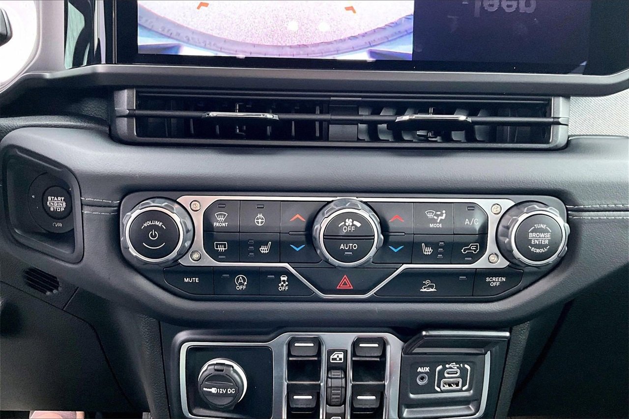 Certified 2024 Jeep Wrangler Sahara image 17