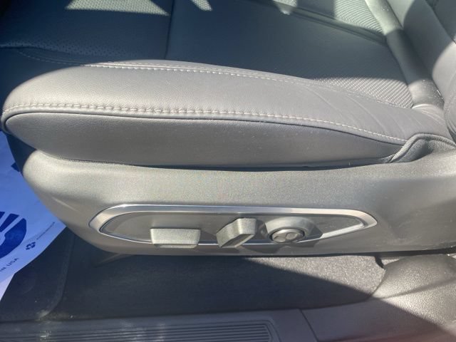 New 2024 Jeep Wagoneer Series III w/ Flexible Seating Group AWD/4WD image 17