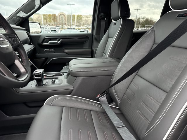 New 2026 GMC Sierra 1500 AT4X image 5