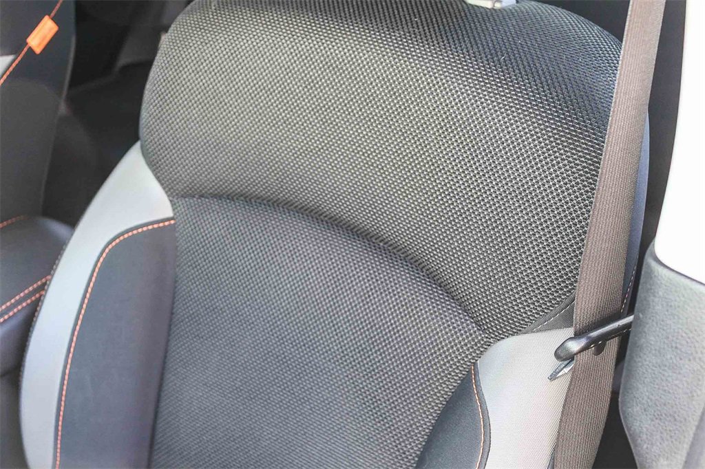 Used 2017 Subaru Crosstrek 2.0i Premium w/ Moonroof Package image 30