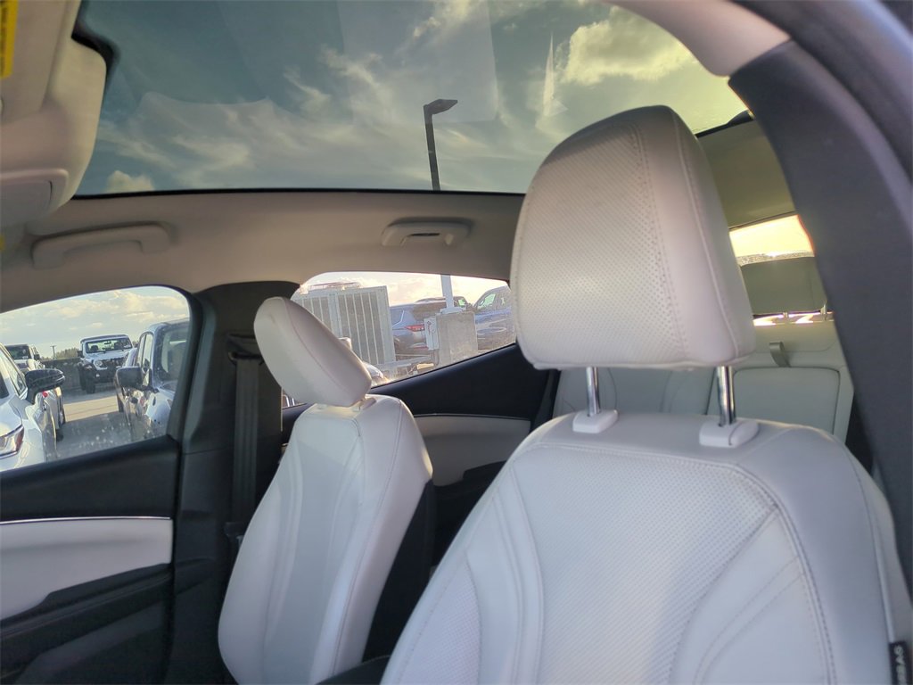 Used 2022 Ford Mustang Mach-E Premium image 22