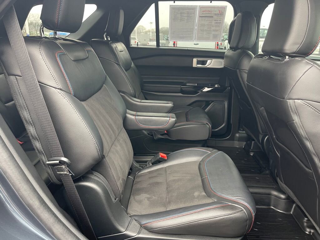 Used 2023 Ford Explorer ST w/ Equipment Group 401A image 24