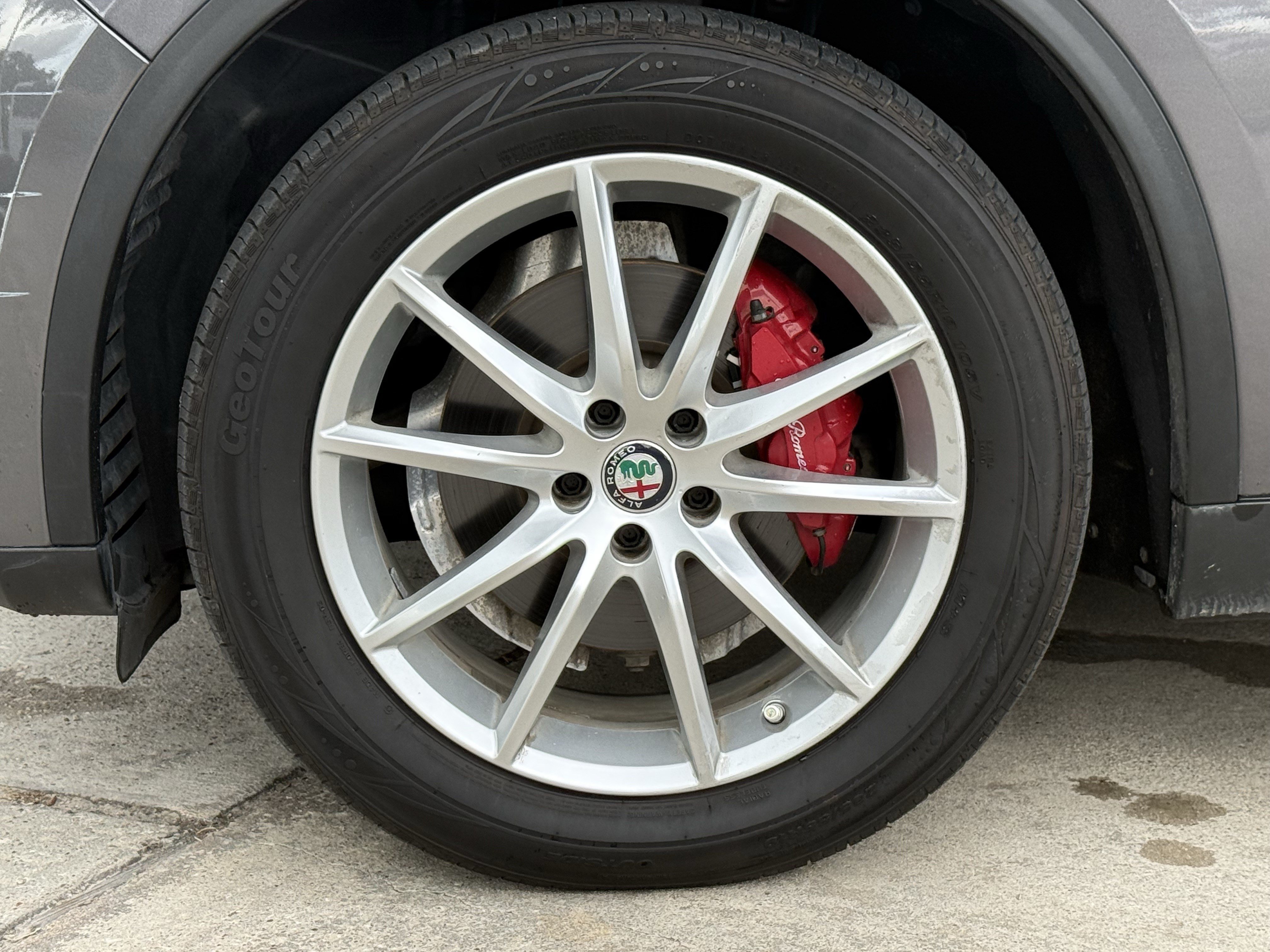Used 2018 Alfa Romeo Stelvio Ti AWD/4WD image 12