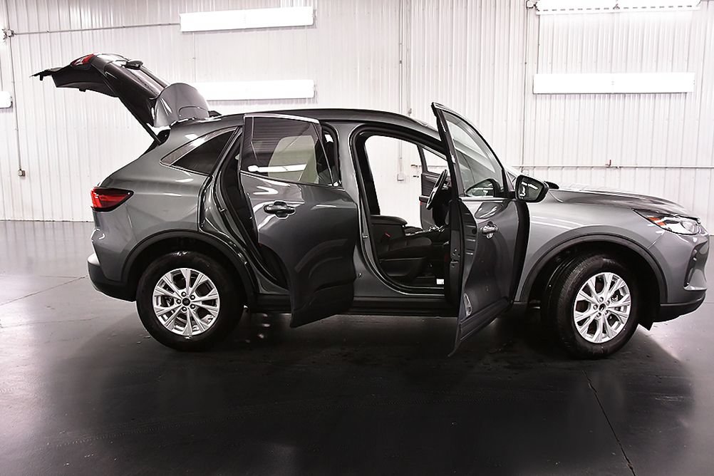 Used 2024 Ford Escape Active w/ Tech Pack #1 AWD/4WD image 31