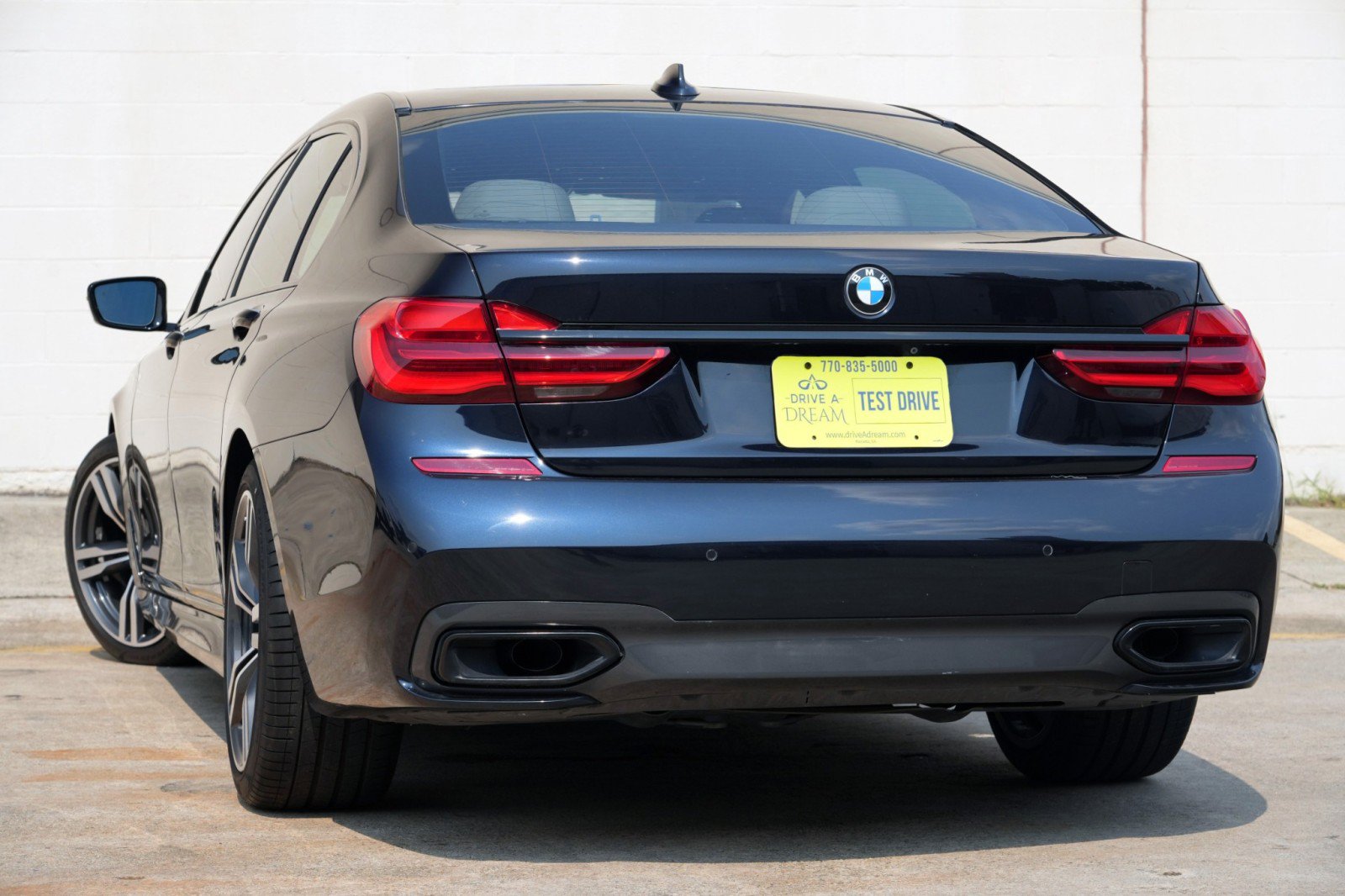 Used 2019 BMW 740i w/ M Sport Package RWD image 6