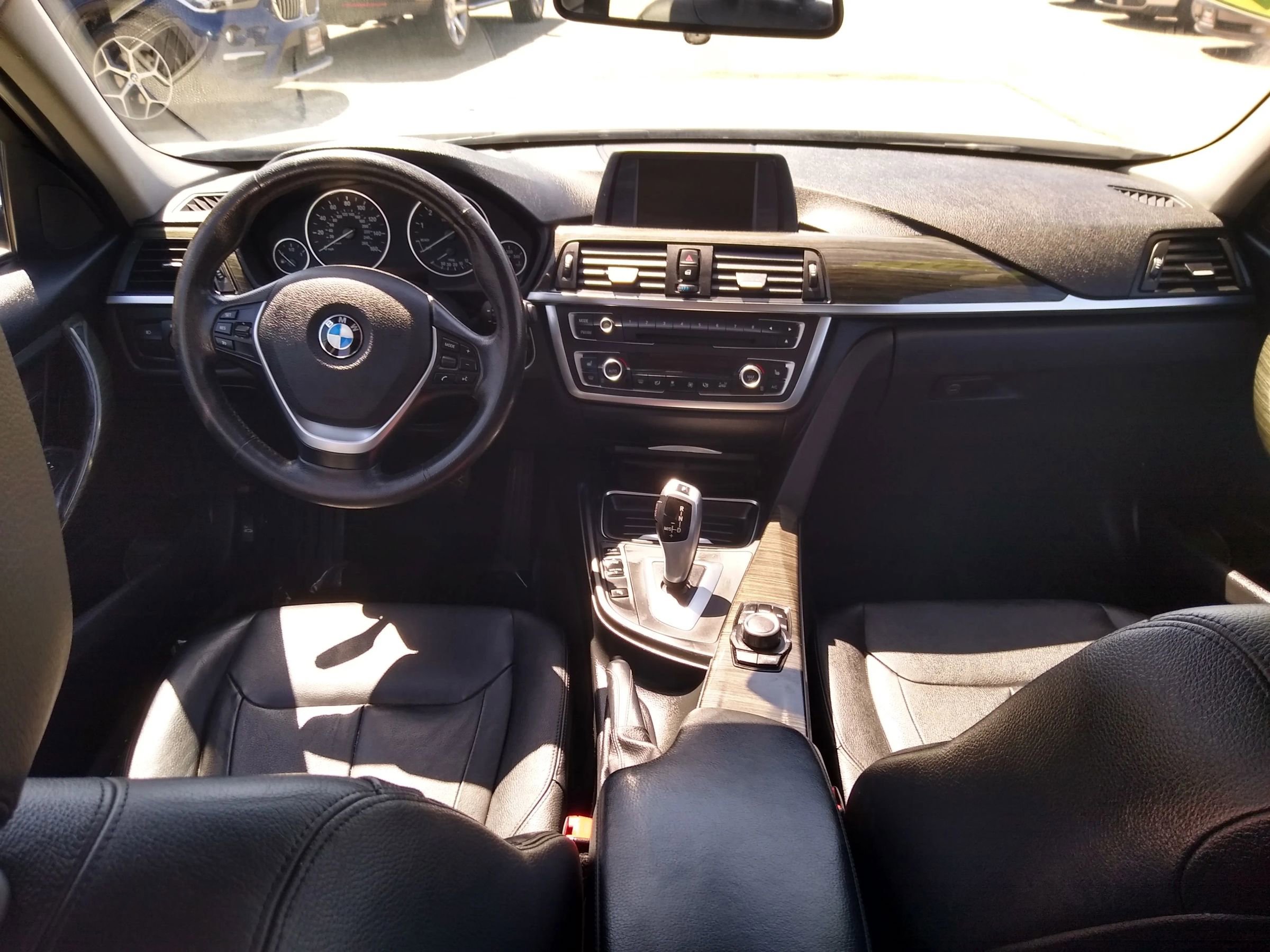 Used 2013 BMW 328i xDrive Sedan AWD/4WD image 17