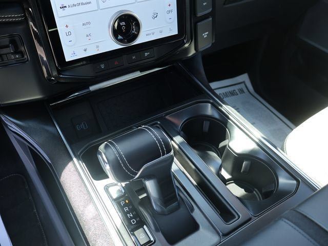 Used 2023 Ford F150 Lightning Platinum AWD/4WD image 36