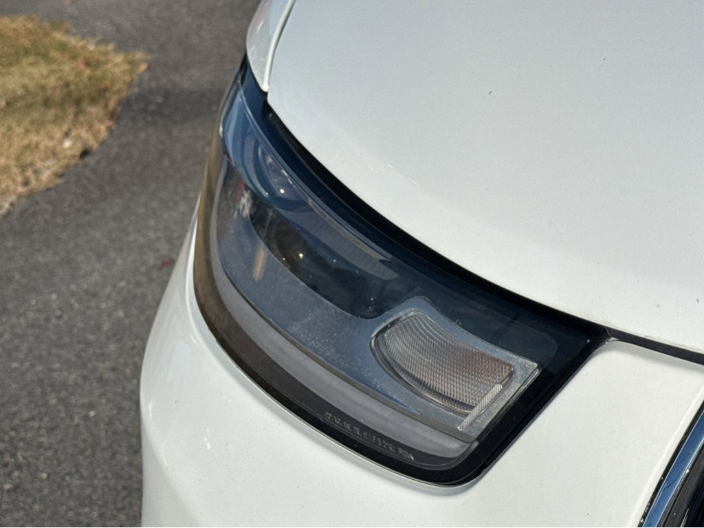 Used 2024 Chrysler Pacifica Touring-L image 20