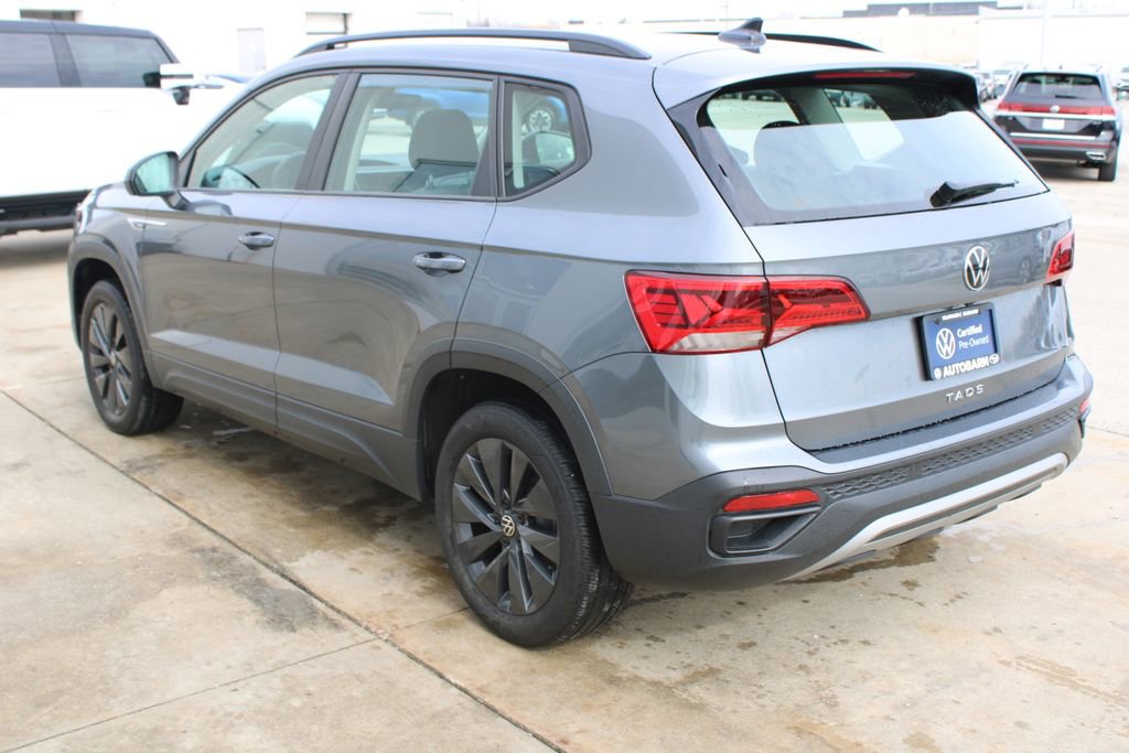 Certified 2024 Volkswagen Taos S image 4