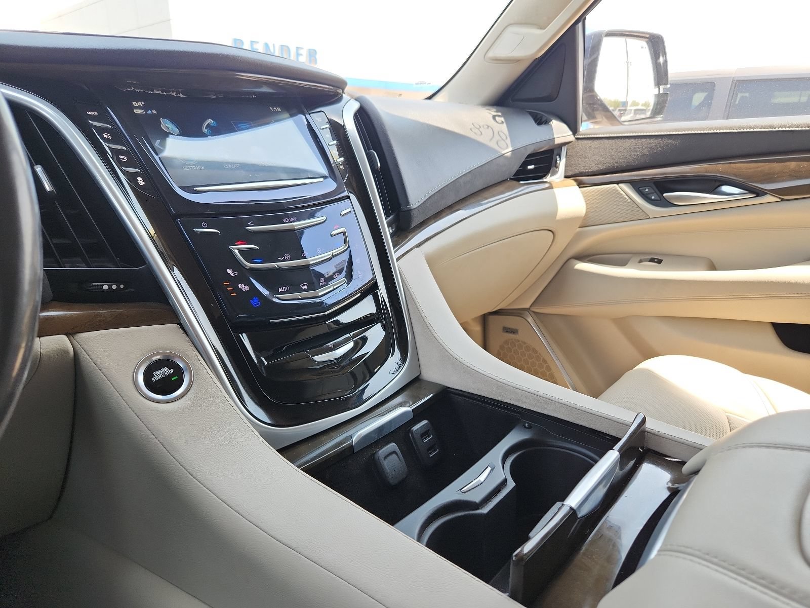 Used 2020 Cadillac Escalade Luxury AWD/4WD image 20