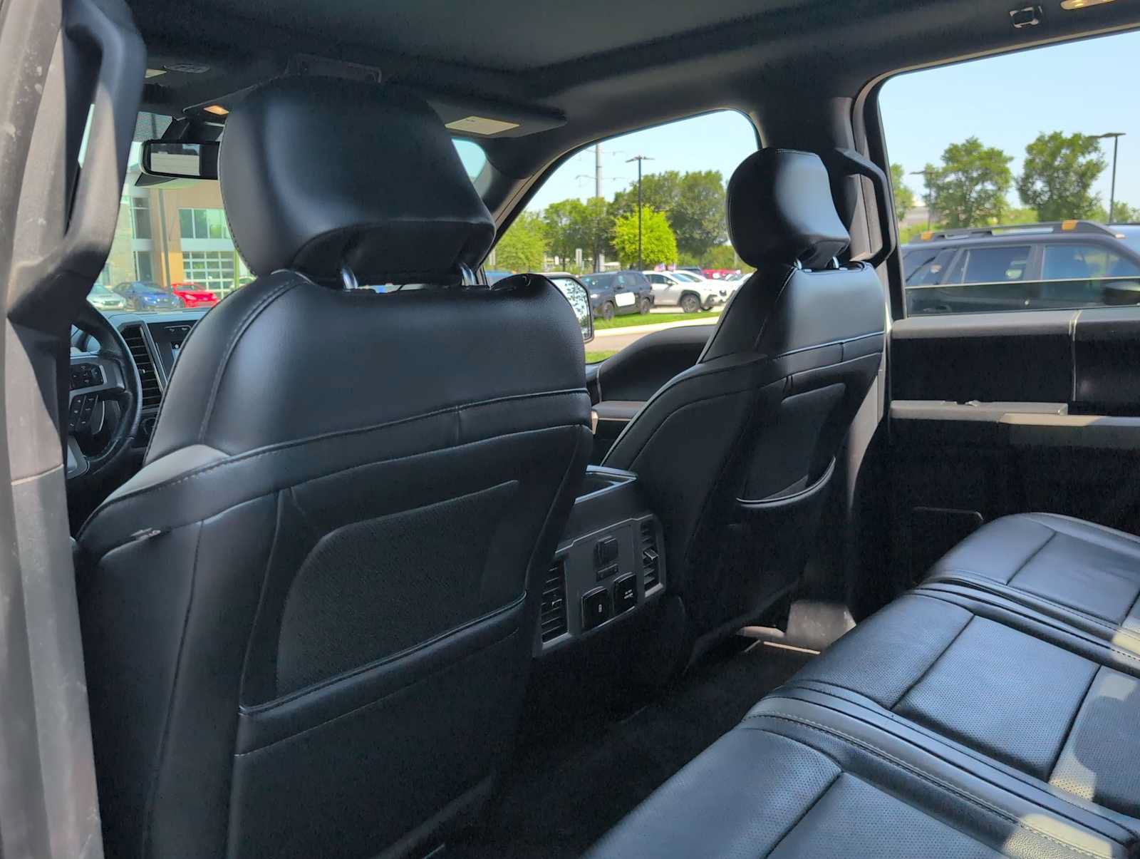 Used 2017 Ford F150 Raptor w/ Equipment Group 802A Luxury AWD/4WD image 18