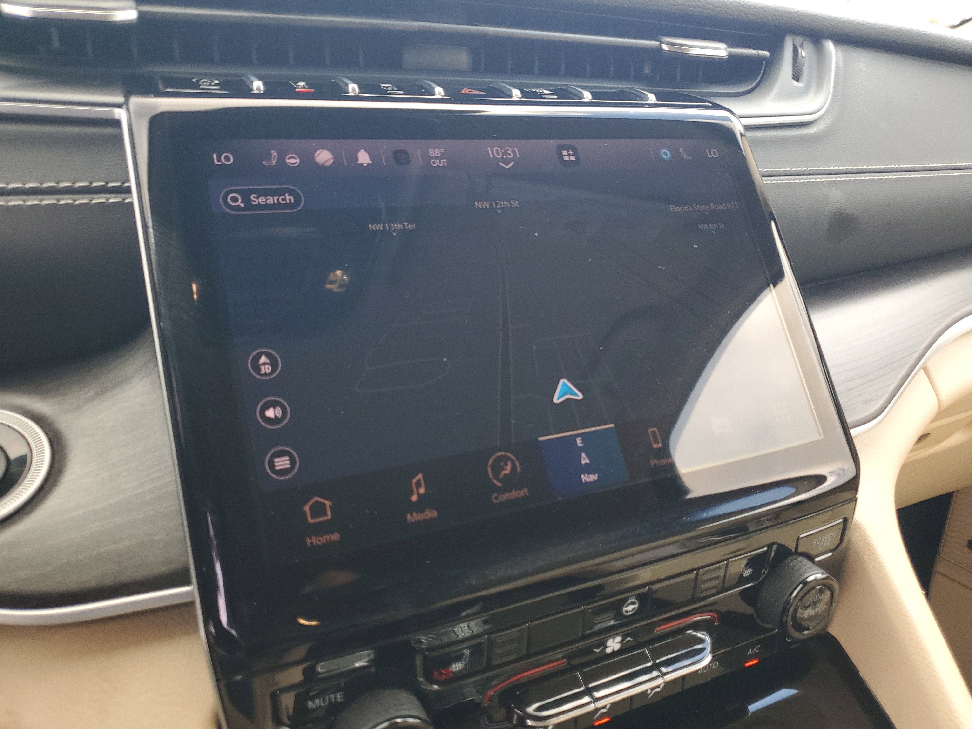 Used 2022 Jeep Grand Cherokee L Limited image 20