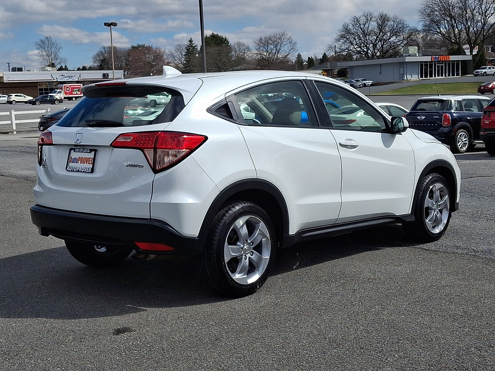 Used 2017 Honda HR-V LX image 6