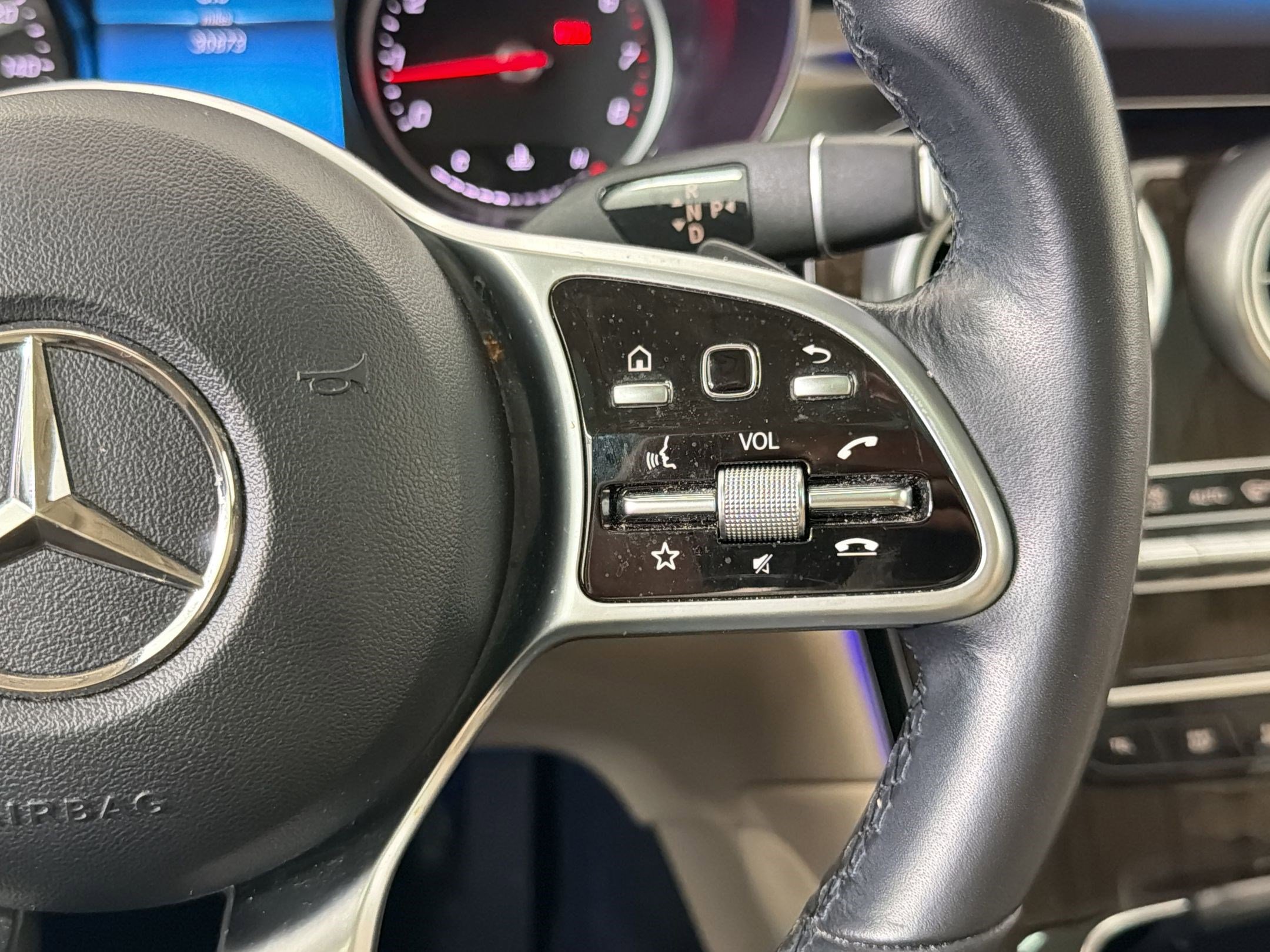 Used 2022 Mercedes-Benz GLC 300 4MATIC w/ Premium Package Lite image 26