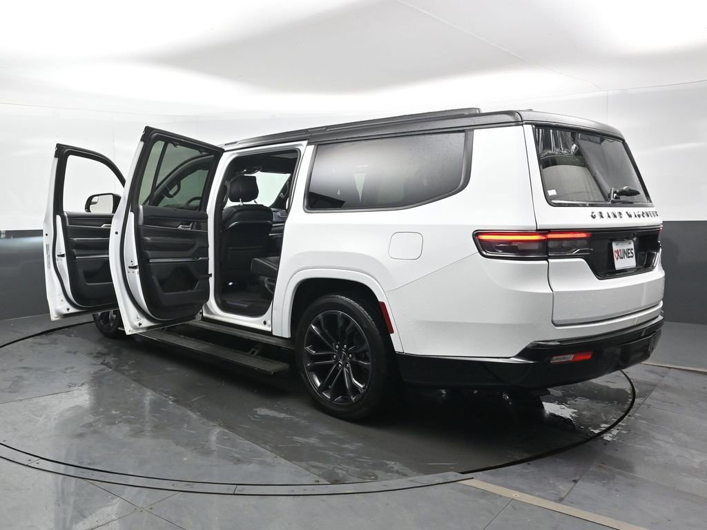 Used 2024 Jeep Grand Wagoneer L Series II w/ Quick Order Packagew 28T AWD/4WD image 50