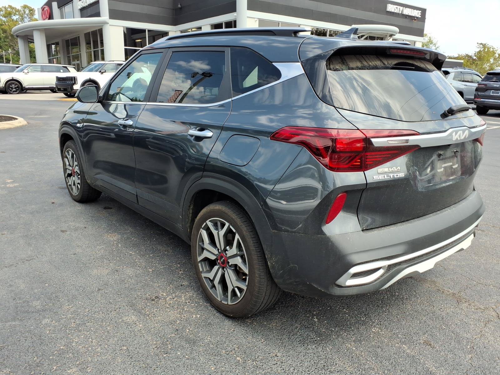 Used 2023 Kia Seltos SX AWD/4WD image 6