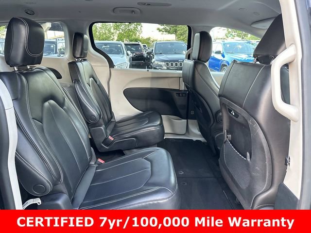 Certified 2023 Chrysler Pacifica Touring-L FWD image 11