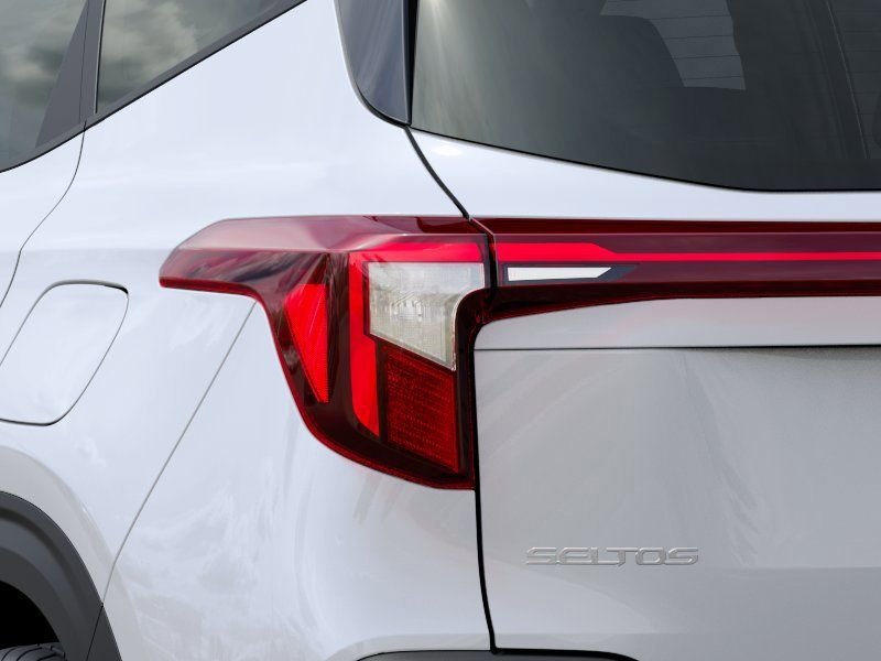 New 2026 Kia Seltos LX FWD image 11