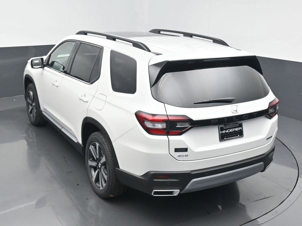 New 2025 Honda Pilot Touring image 18