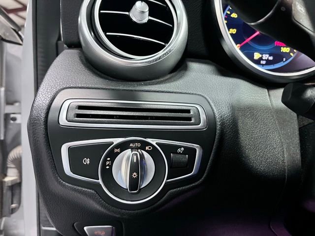 Used 2021 Mercedes-Benz C 300 Sedan image 27