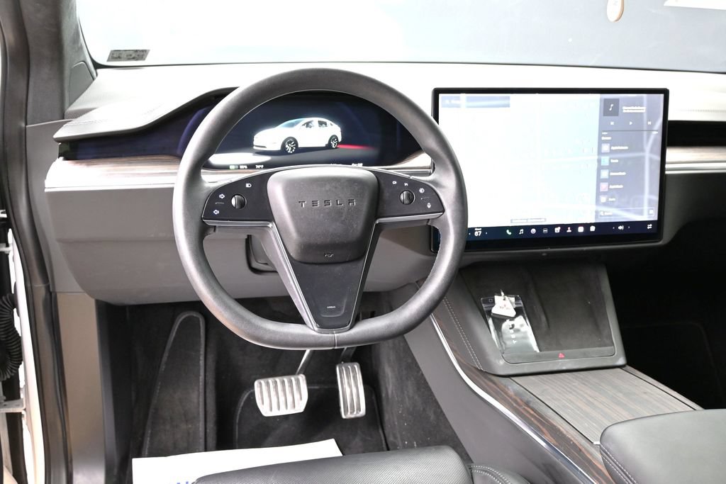 Used 2024 Tesla Model X AWD/4WD image 34