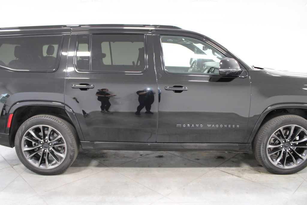Used 2025 Jeep Grand Wagoneer Series II Obsidian w/ Quick Order Packagew 28T AWD/4WD image 11