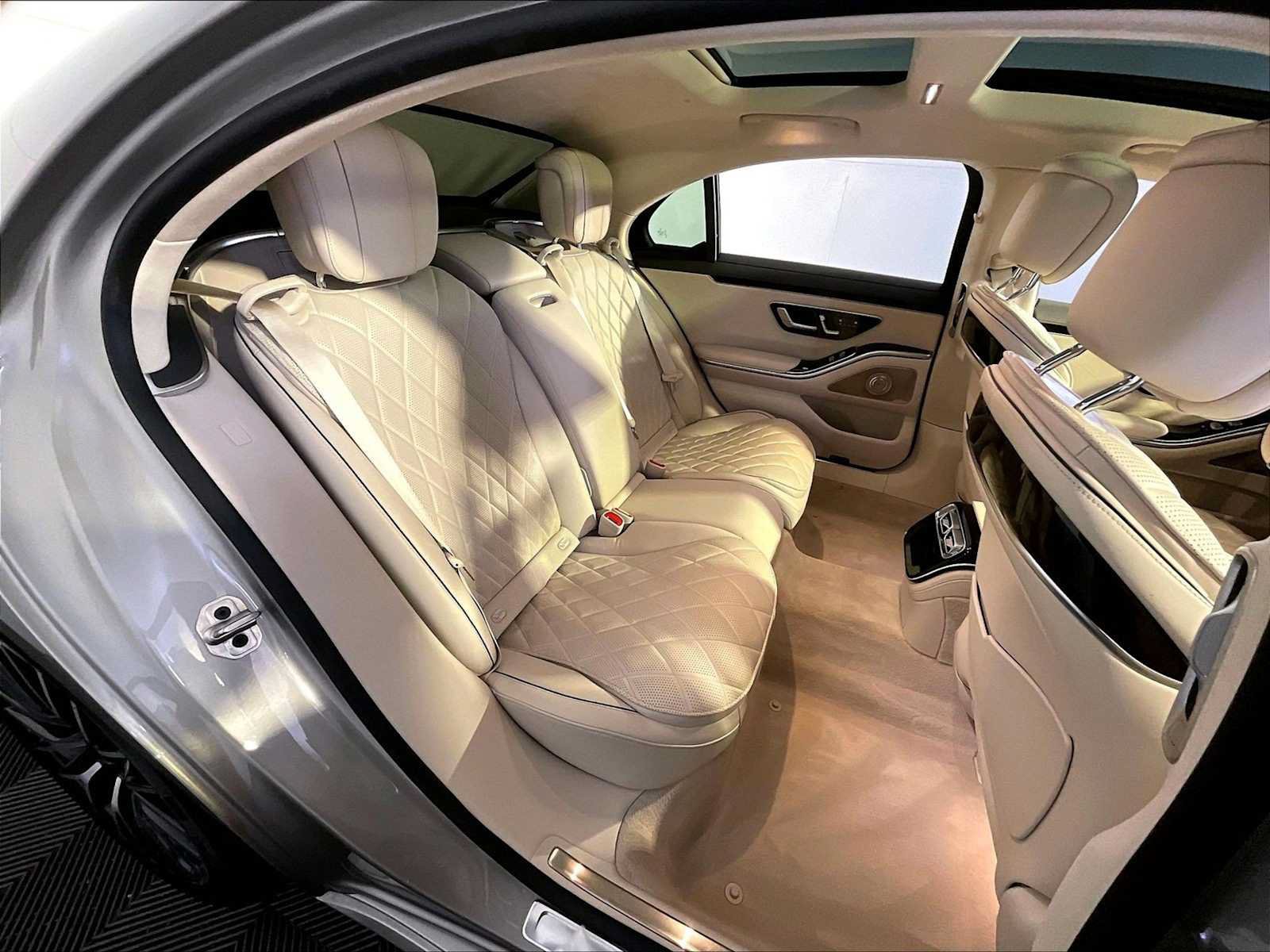 Used 2024 Mercedes-Benz S 580 4MATIC Sedan image 23