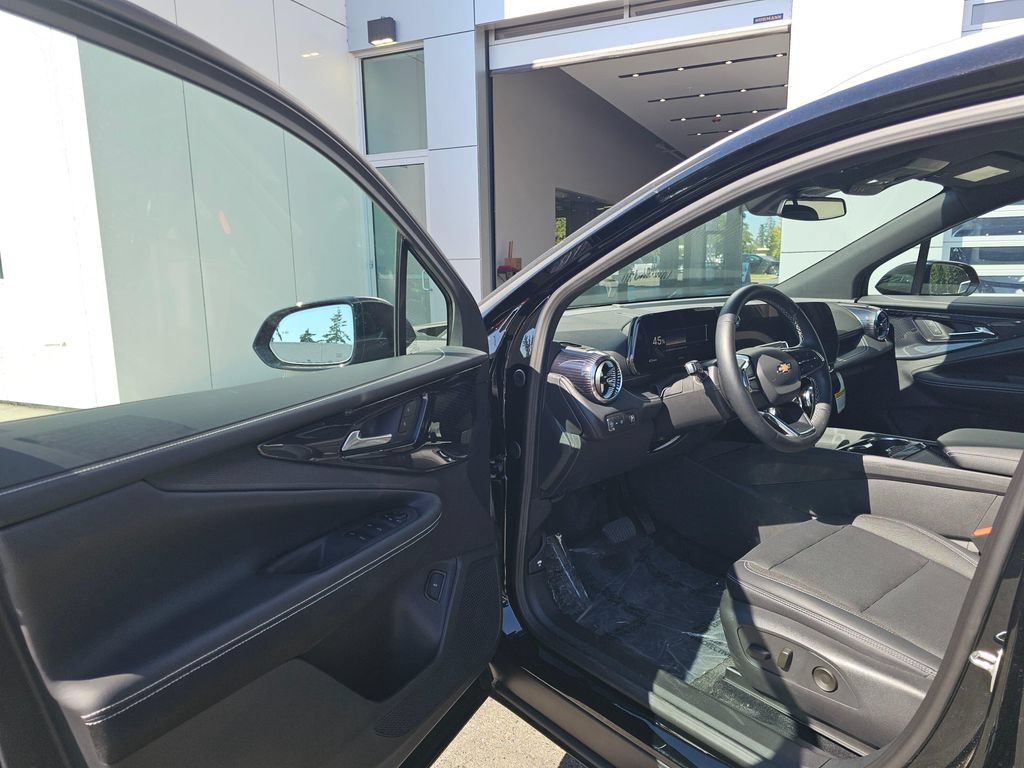 Used 2026 Chevrolet Blazer EV LT AWD/4WD image 23