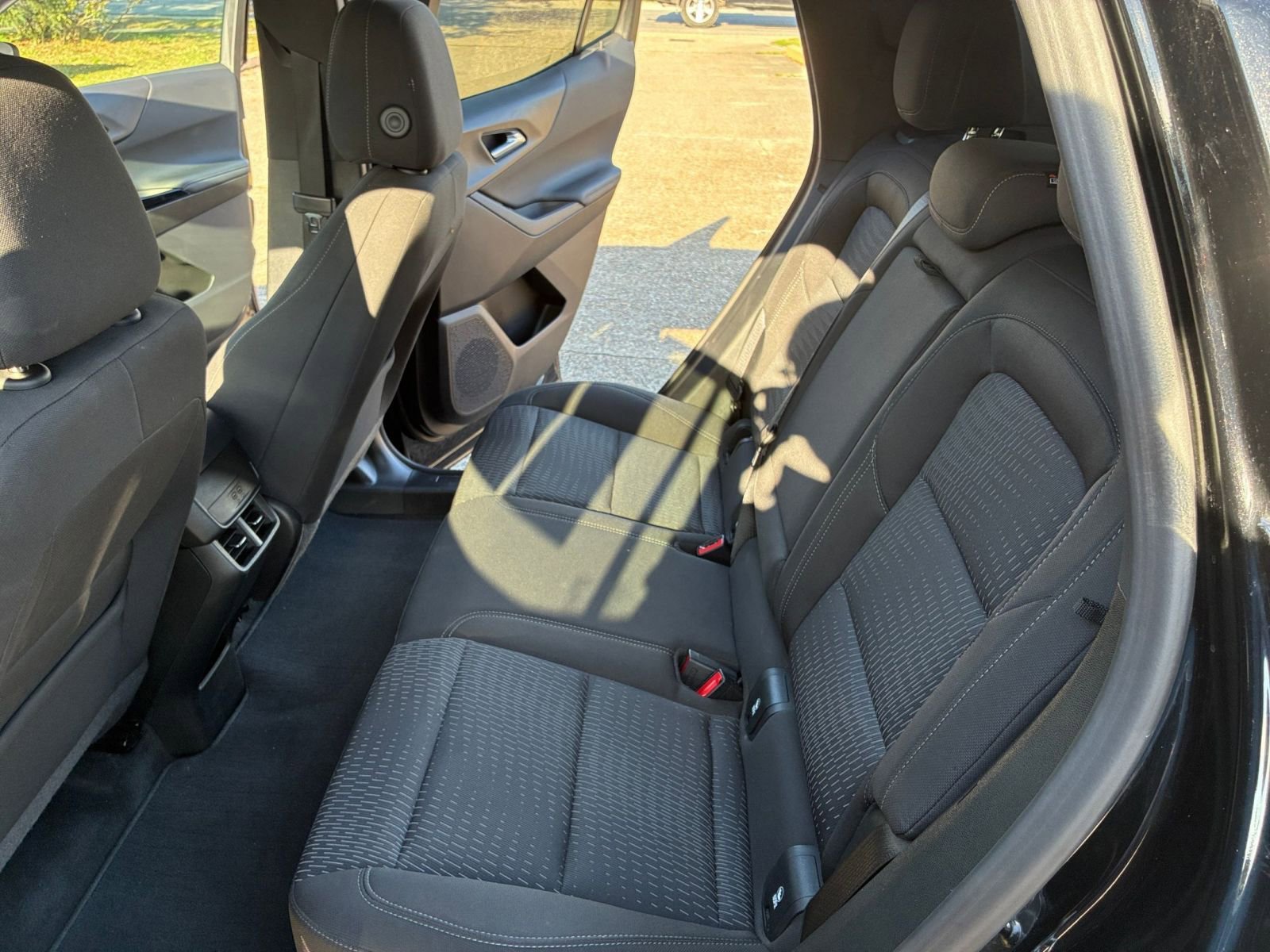 Used 2025 Chevrolet Equinox LT AWD/4WD image 24