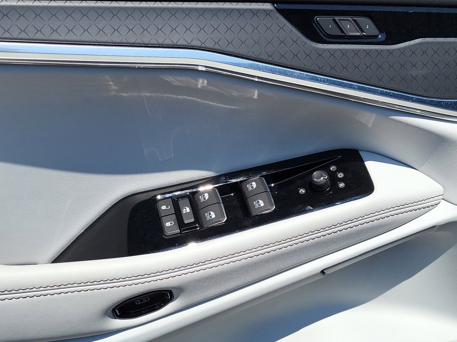 New 2025 Jeep Wagoneer Limited image 21