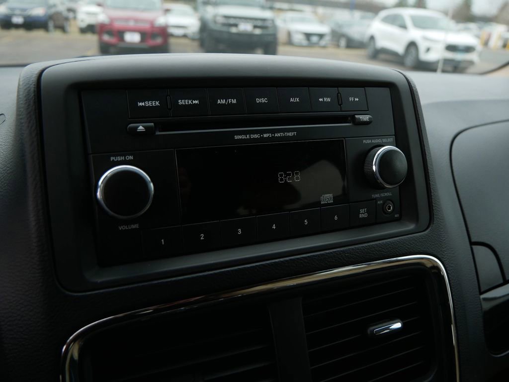 Used 2015 Dodge Grand Caravan SE w/ Quick Order Package 29E SE image 24