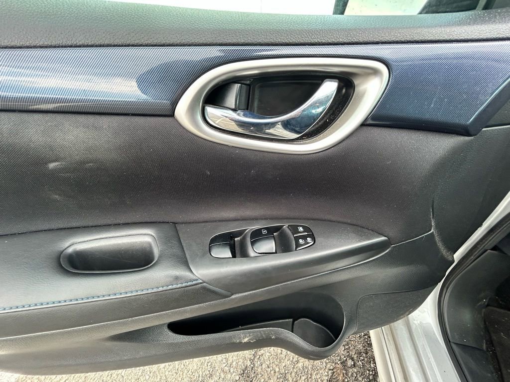 Used 2017 Nissan Sentra SR w/ Driver's Assist Package image 21